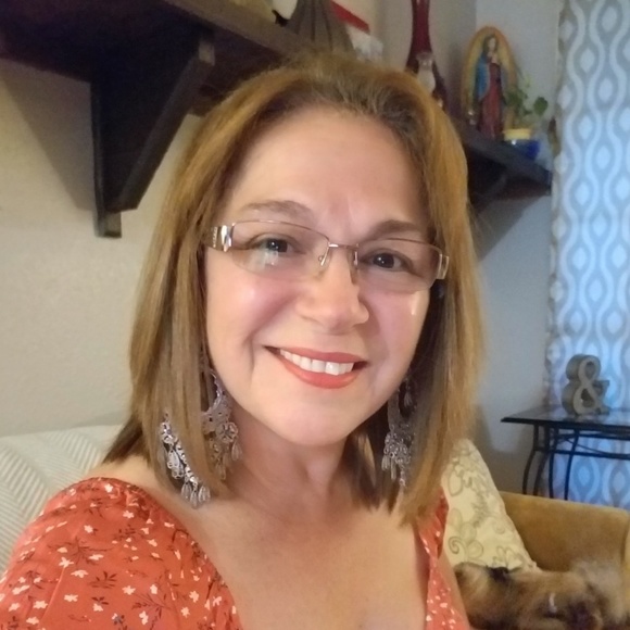 Meet your Posher, Veronica - Picture 1 of 1